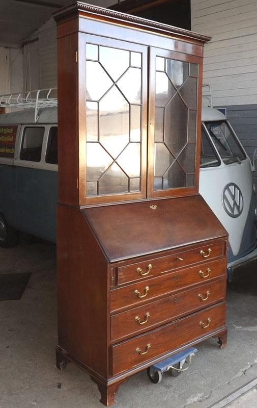 Fachhandel für antike Möbel und Vintage