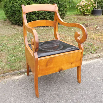 Fachhandel für antike Möbel und Vintage